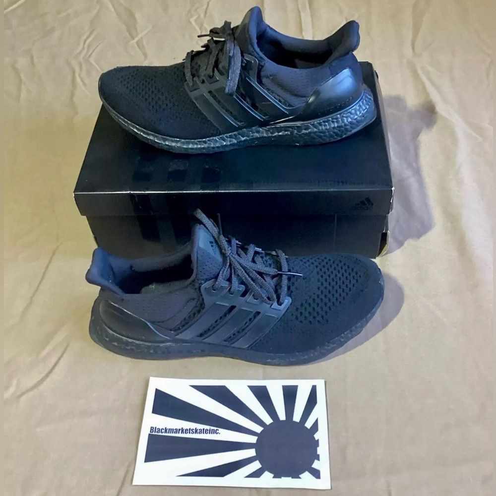 Adidas UltraBoost 1.0 Limited 'Triple Black' BB4677 Men's Size 10.5